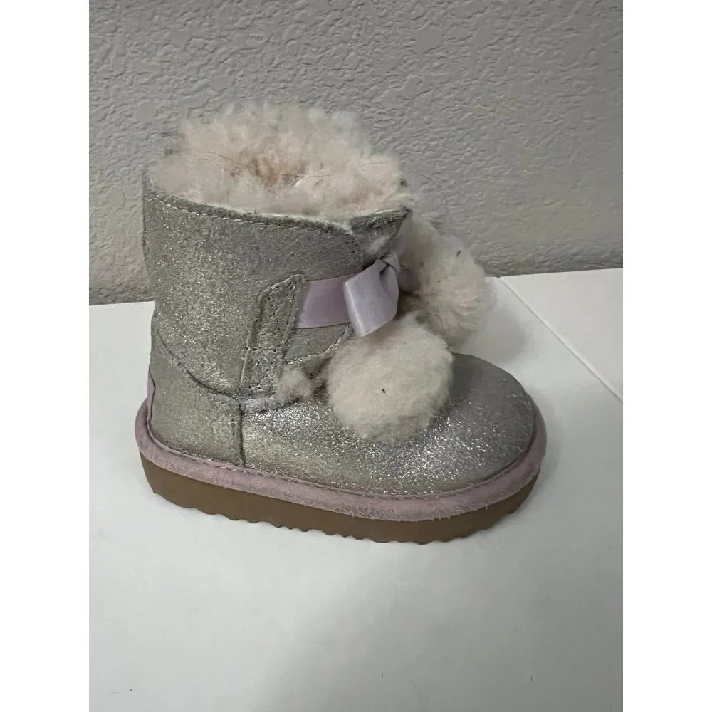 UGG 1019701t gita